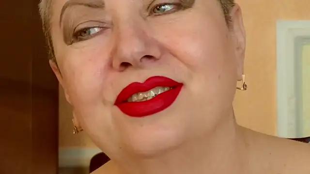 LadyPosh online show from May 2026 08:34:02 PM
