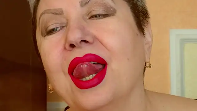 LadyPosh online show from February 2026 09:37:01 PM