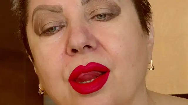 LadyPosh online show from February 2026 08:08:02 PM