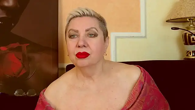 LadyPosh online show from May 2026 07:44:02 PM