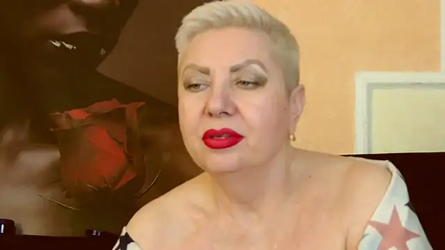 Snapshot of LadyPosh chatting on February 2025 02:50:02 AM LadyPosh online show from February 2025 02:50:02 AM