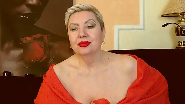 Snapshot of LadyPosh chatting on February 2025 04:30:01 AM LadyPosh online show from February 2025 04:30:01 AM