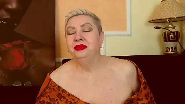 LadyPosh online show from May 2026 07:07:01 PM