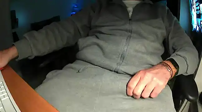 DoubleMassiveT online show from February 2025 12:30:01 AM