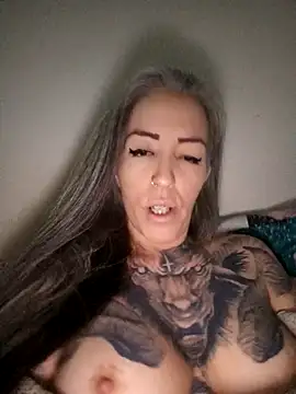 vamporasuccubus19777 online show from May 2026 10:30:02 PM