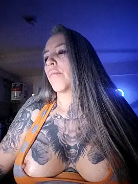 Snapshot of vamporasuccubus19777 chatting on November 2025 03:33:02 AM vamporasuccubus19777 online show from November 2025 03:33:02 AM