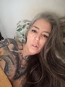 vamporasuccubus19777 online show from September 2025 06:36:01 PM