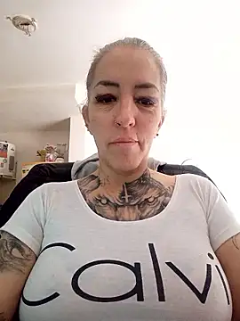 Snapshot of vamporasuccubus19777 chatting on January 2026 03:40:02 PM vamporasuccubus19777 online show from January 2026 03:40:02 PM