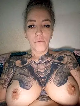 vamporasuccubus19777 online show from April 2026 10:14:01 PM