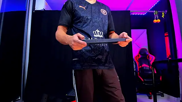 Aydenmiller96 online show from October 2025 07:15:02 PM