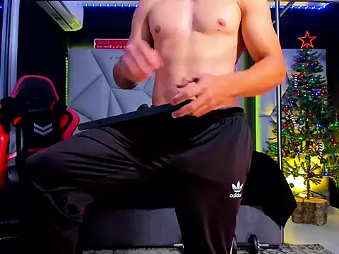 Aydenmiller96 online show from December 2025 04:20:02 PM