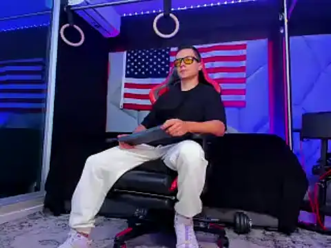 Aydenmiller96 online show from October 2025 02:58:01 PM