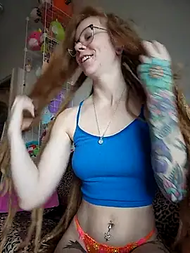 Snapshot of LucidLucy chatting on November 2025 05:49:01 PM LucidLucy online show from November 2025 05:49:01 PM