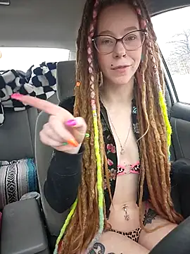 LucidLucy online show from March 2026 02:52:01 PM