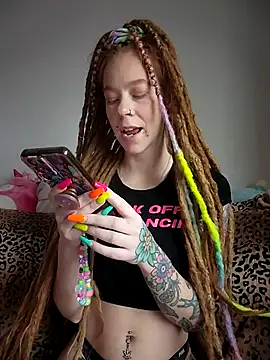 LucidLucy online show from January 2026 02:10:02 PM