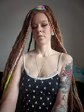 LucidLucy online show from March 2026 04:57:02 PM