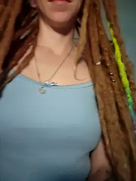 Snapshot of LucidLucy chatting on November 2025 07:40:01 PM LucidLucy online show from November 2025 07:40:01 PM