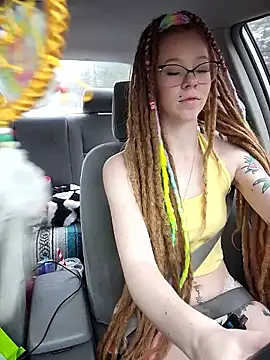 LucidLucy online show from April 2026 07:58:02 PM