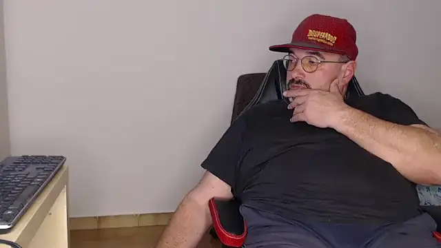 Snapshot of fraboys chatting on February 2025 02:38:02 PM fraboys online show from February 2025 02:38:02 PM