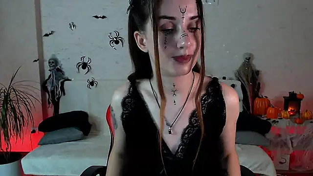 Snapshot of FranceskoJones chatting on October 2025 01:02:02 AM FranceskoJones online show from October 2025 01:02:02 AM