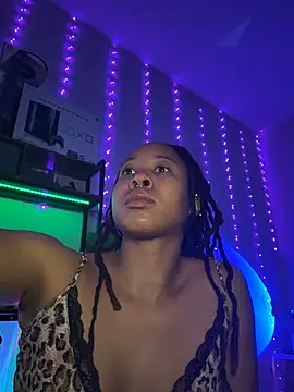 Snapshot of thebrattygoddess chatting on May 2026 11:08:01 AM thebrattygoddess online show from May 2026 11:08:01 AM