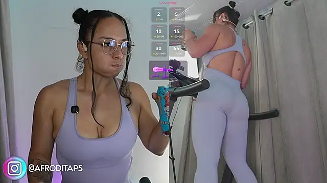 afroditaP  online show from October 2025 12:24:02 AM