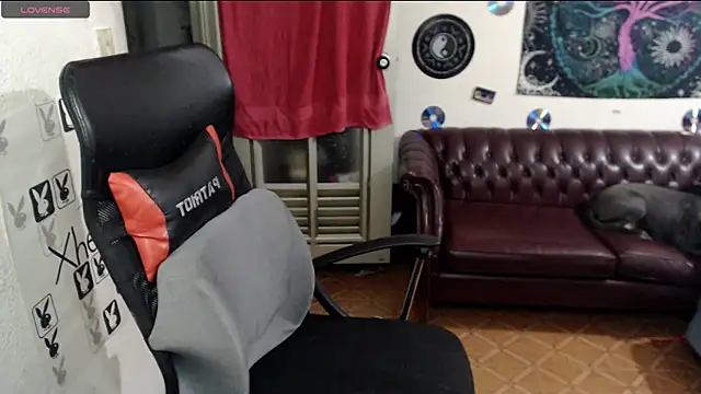 Snapshot of xherry_horny chatting on February 2025 05:05:02 AM xherry horny online show from February 2025 05:05:02 AM