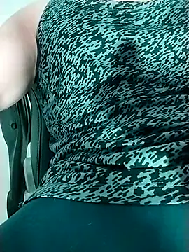 sexy fit guy on cam online show from November 2025 02:17:01 PM