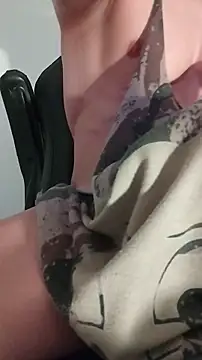 sexy fit guy on cam online show from January 2026 10:35:02 PM