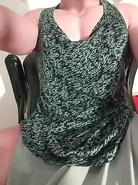 Snapshot of sexy_fit_guy_on_cam chatting on November 2025 09:47:01 AM sexy fit guy on cam online show from November 2025 09:47:01 AM