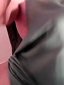 Snapshot of sexy_fit_guy_on_cam chatting on February 2025 08:55:01 PM sexy fit guy on cam online show from February 2025 08:55:01 PM