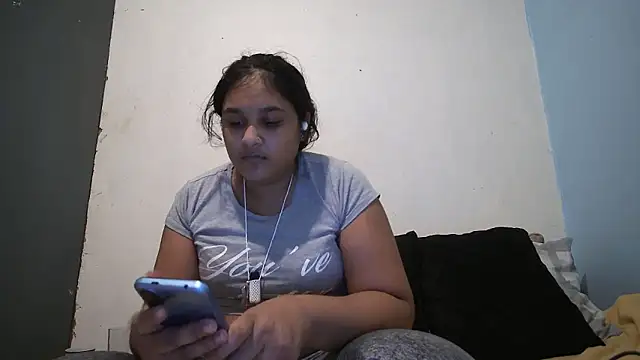 Snapshot of Indianbloom- chatting on October 2025 03:02:02 PM Indianbloom- online show from October 2025 03:02:02 PM