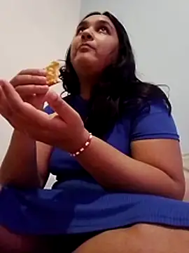 Indianbloom- online show from November 2025 01:33:02 PM