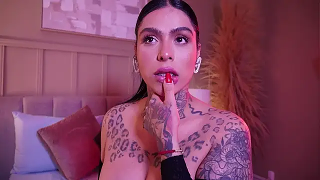curvyliciousss online show from June 2026 09:09:02 PM