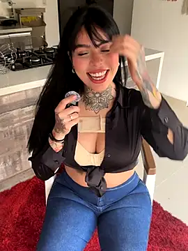 curvyliciousss online show from November 2025 04:11:01 PM