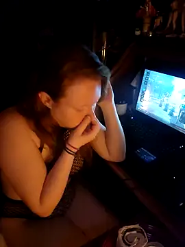 Snapshot of LilTokez chatting on December 2025 09:57:02 AM LilTokez online show from December 2025 09:57:02 AM