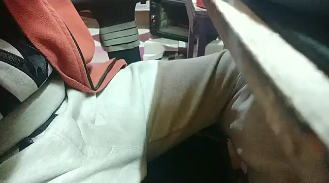growing20yo online show from December 2024 10:44:02 PM