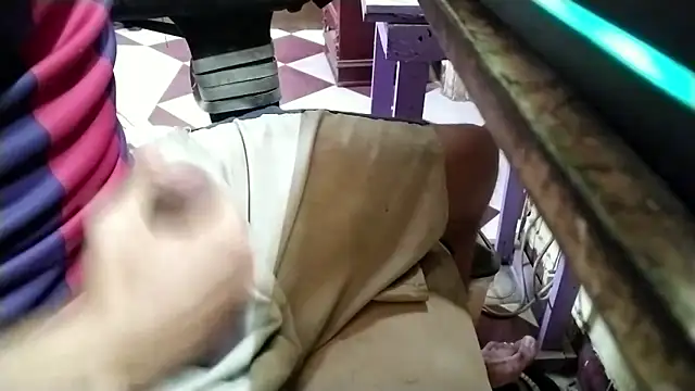 growing20yo online show from November 2025 12:10:02 AM