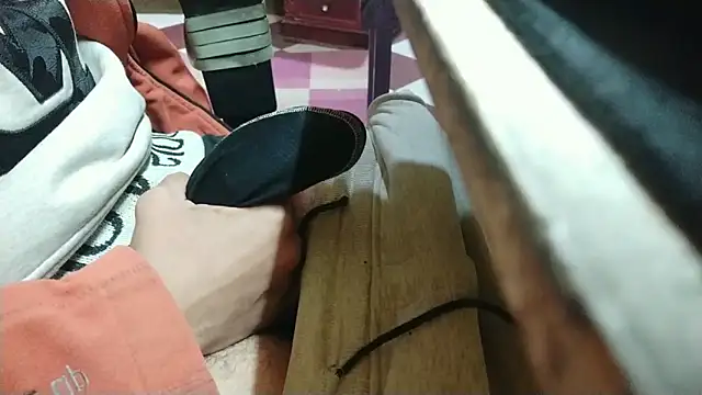 growing20yo online show from February 2025 12:16:01 AM