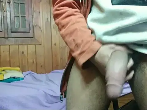 growing20yo online show from February 2025 12:20:01 AM
