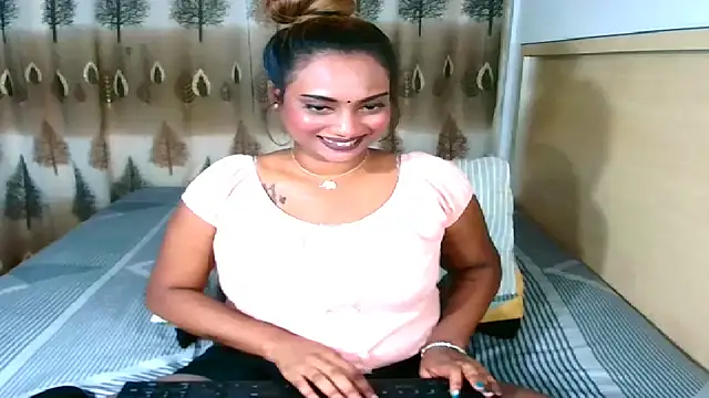 Snapshot of sexyindianchic chatting on March 2025 06:05:02 PM sexyindianchic online show from March 2025 06:05:02 PM