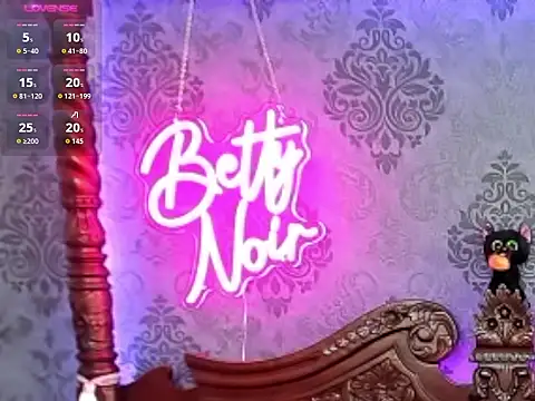 BettyNoir online show from October 2025 06:50:01 AM