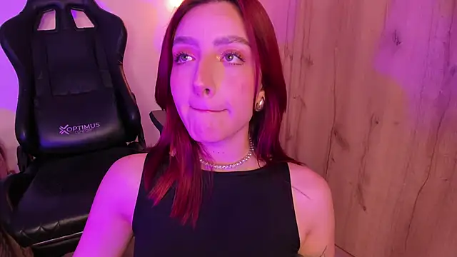 Snapshot of Anavi_ chatting on February 2025 07:10:01 PM Anavi  online show from February 2025 07:10:01 PM