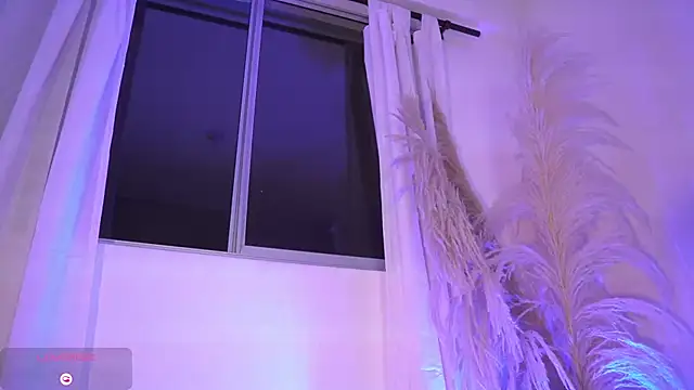 Anavi  online show from December 2025 11:30:01 PM