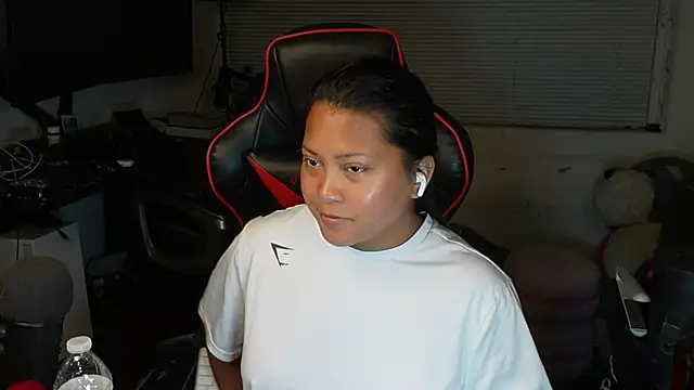 Bubbleliyah online show from April 2026 05:47:01 AM