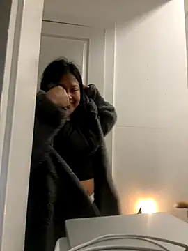 Bubbleliyah online show from November 2025 05:29:02 AM