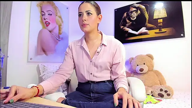 KimberlySaen online show from October 2025 10:43:02 PM