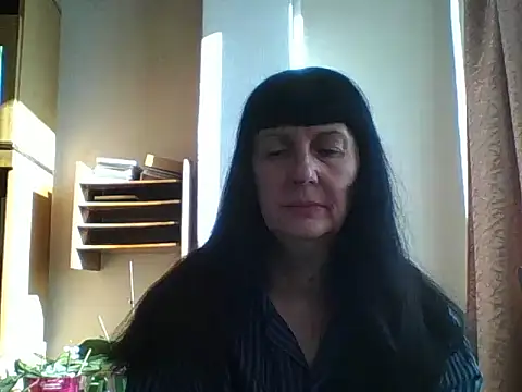 MelanyBanks online show from November 2025 09:02:02 AM