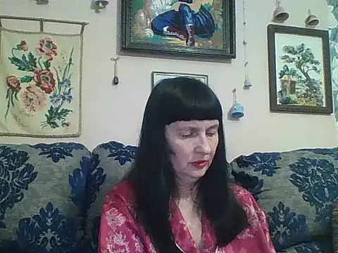 Snapshot of MelanyBanks chatting on April 2026 07:04:01 AM MelanyBanks online show from April 2026 07:04:01 AM