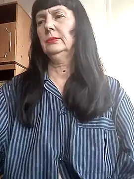 MelanyBanks online show from November 2025 11:32:02 AM